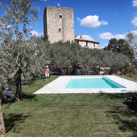 Gaglietole Castello Di Cisternaアパートホテル エクステリア 写真
