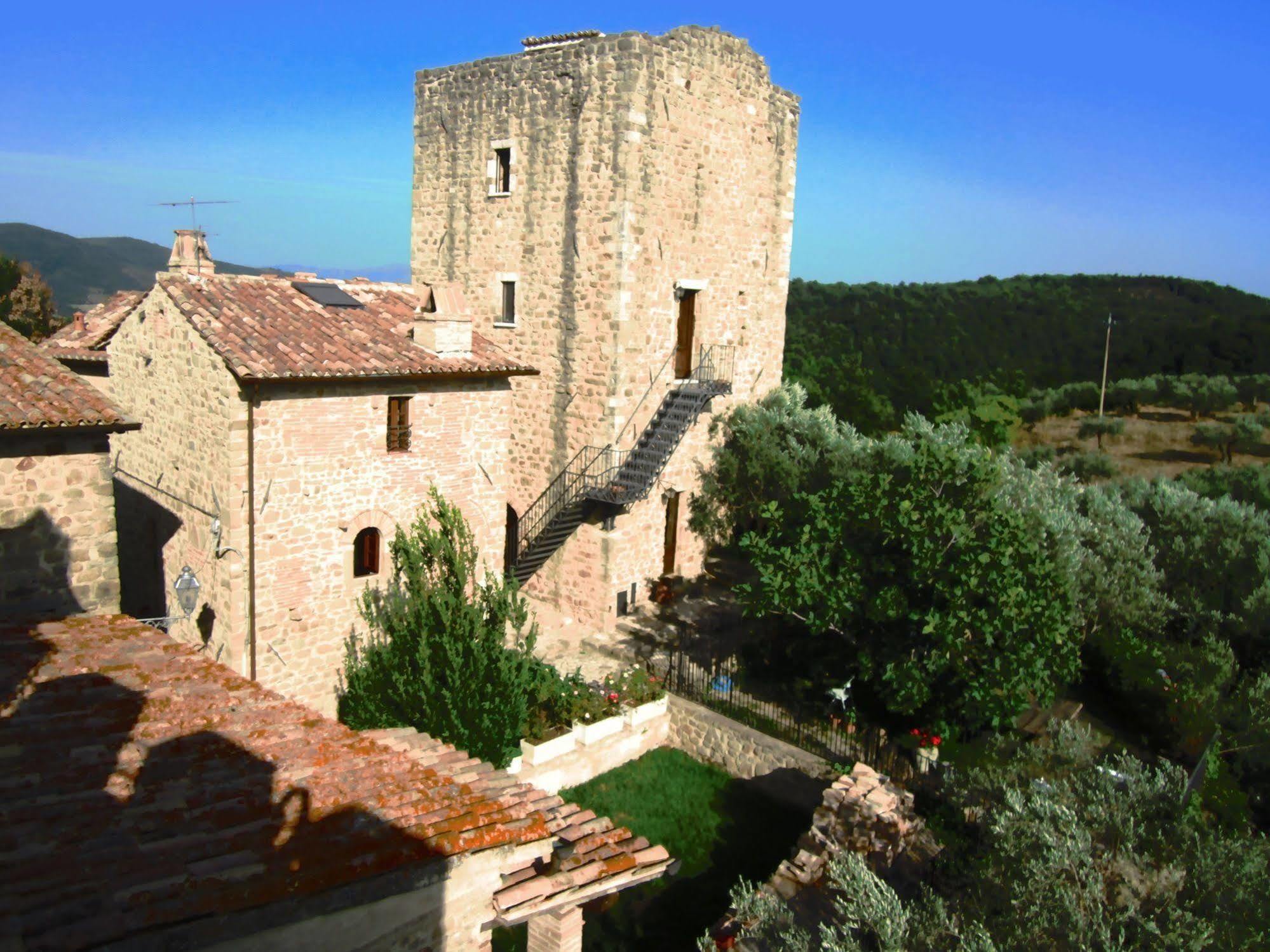 Gaglietole Castello Di Cisternaアパートホテル エクステリア 写真