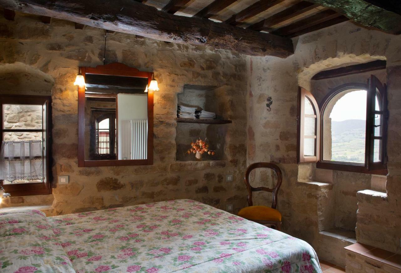 Gaglietole Castello Di Cisternaアパートホテル エクステリア 写真