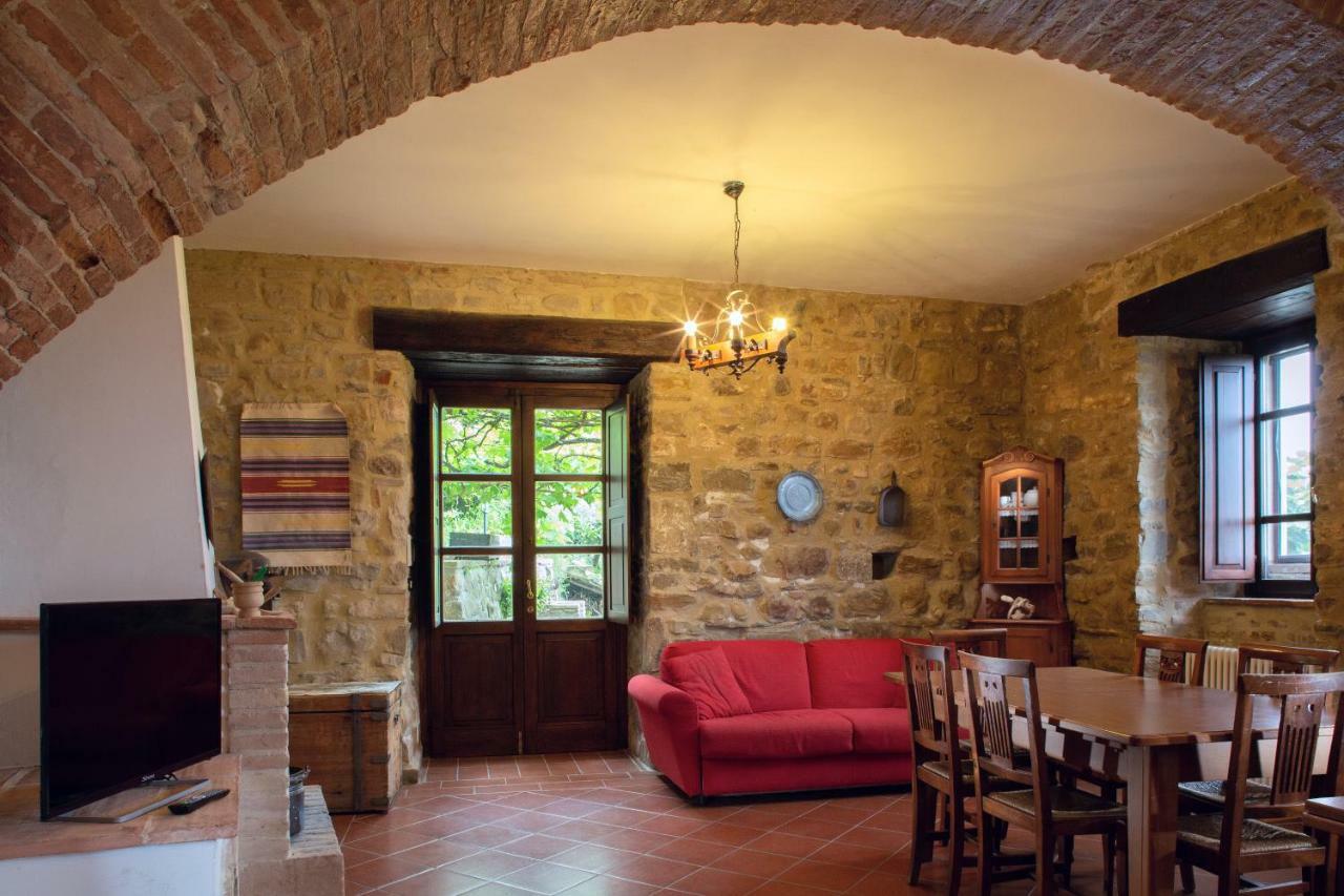 Gaglietole Castello Di Cisternaアパートホテル エクステリア 写真