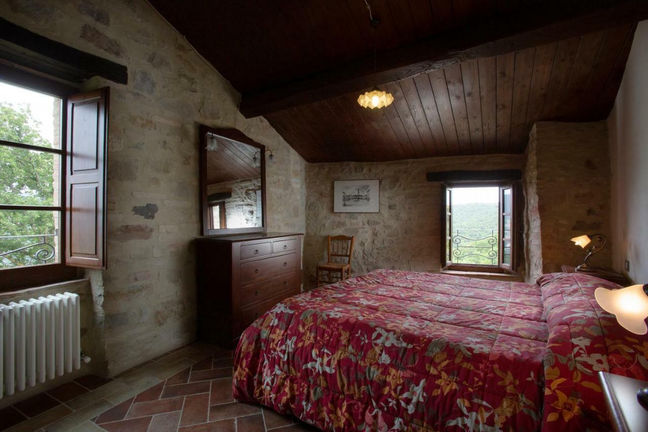 Gaglietole Castello Di Cisternaアパートホテル エクステリア 写真