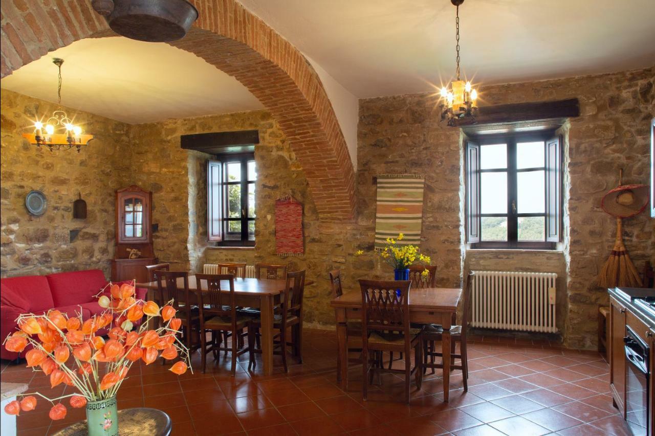 Gaglietole Castello Di Cisternaアパートホテル エクステリア 写真